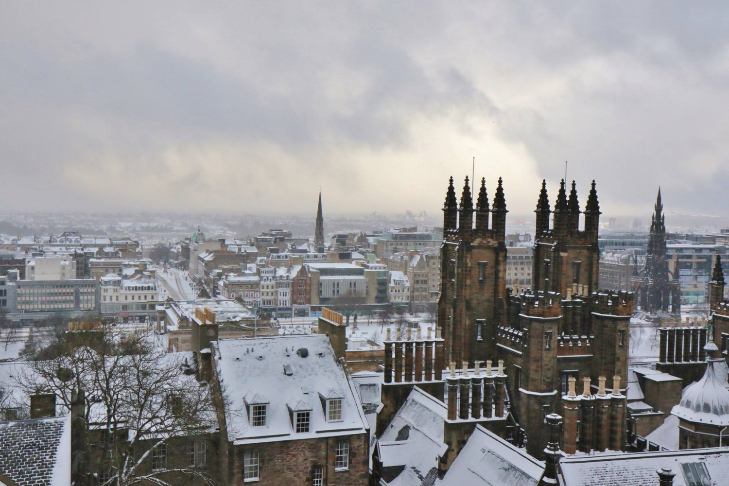 Rooftop snow Rooftop snow