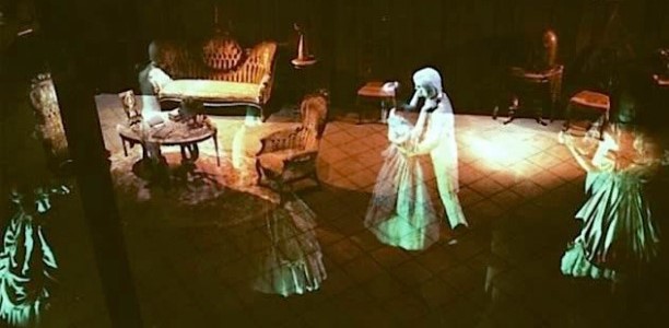 Disney's Haunted Mansion illusion with a Peppers Ghost