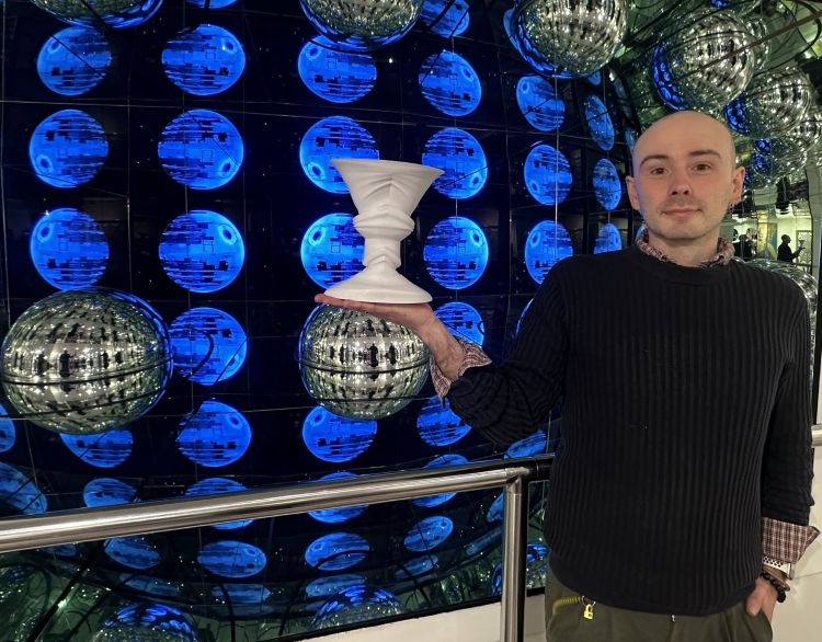 Grant McGuigan with the new Star Wars Rubens Vase at Camera Obscura